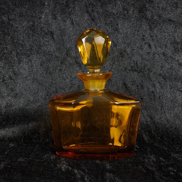 Vintage amber glass Perfume bottle & ground glass stopper - Picture 3 of 6
